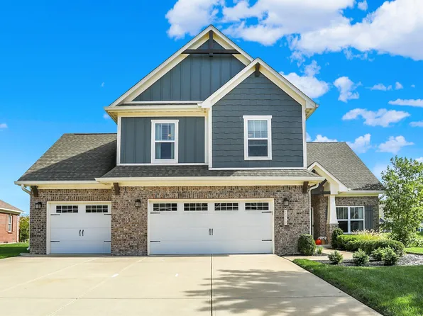 1069 Forest Glen Dr, Greenfield, IN 46140