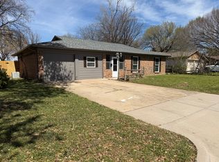 7425 Deaver Dr, North Richland Hills, TX 76180
