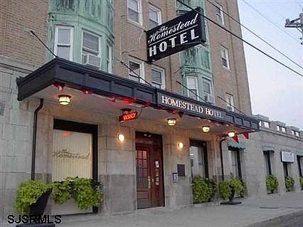 1st image of 805 E 8th St #214