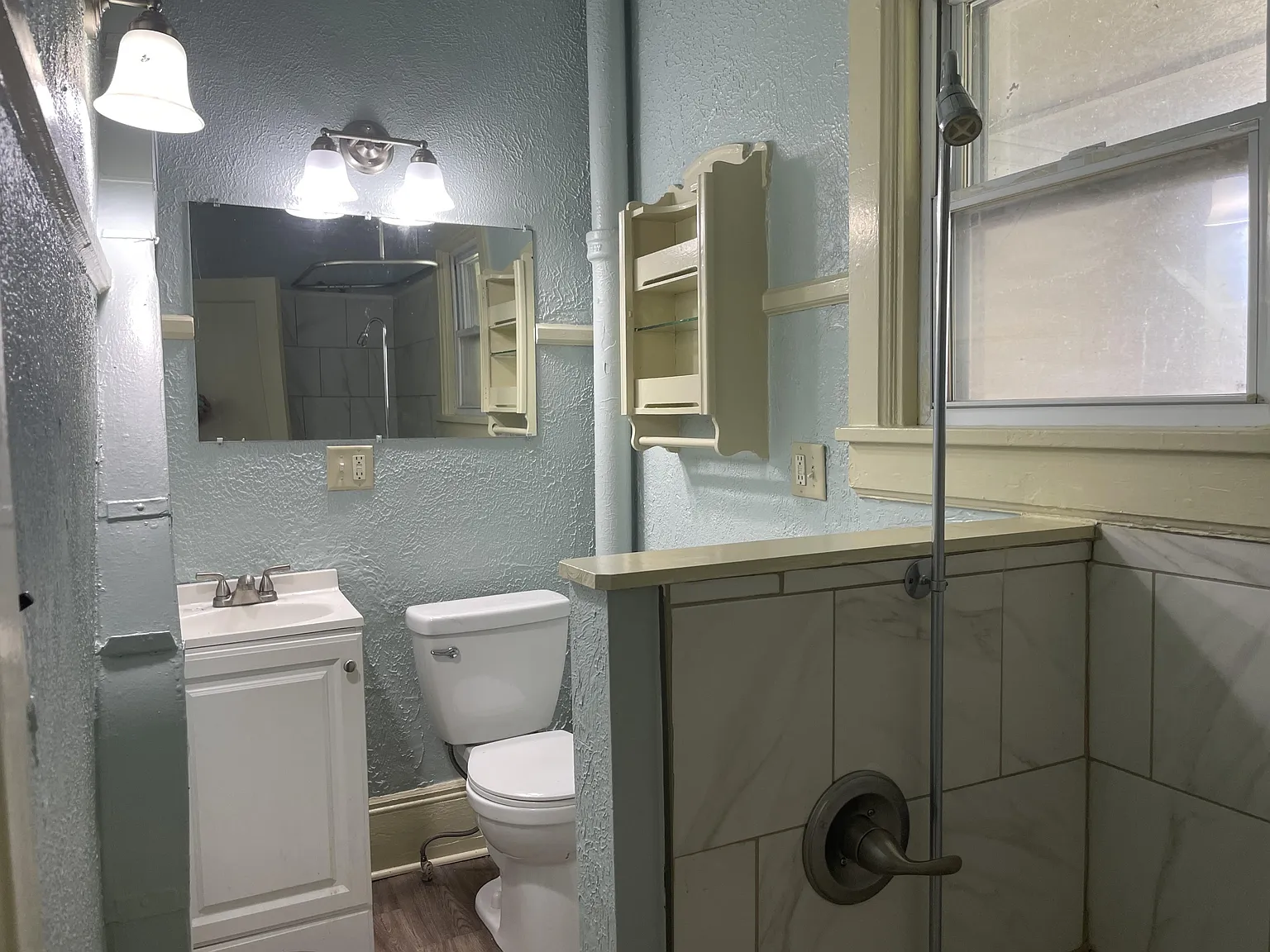 406 Naymut - Lower — Photo 2
