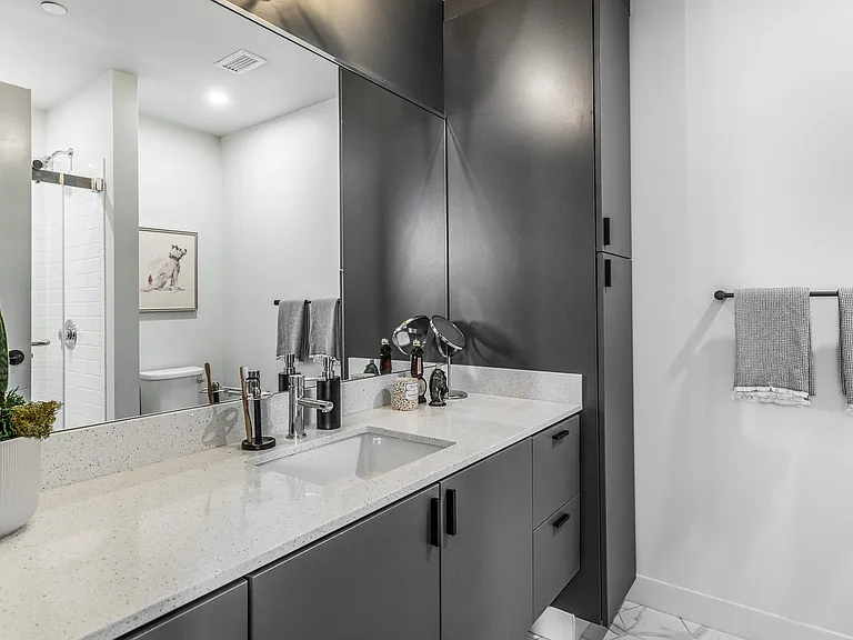 One Bedroom Apartment