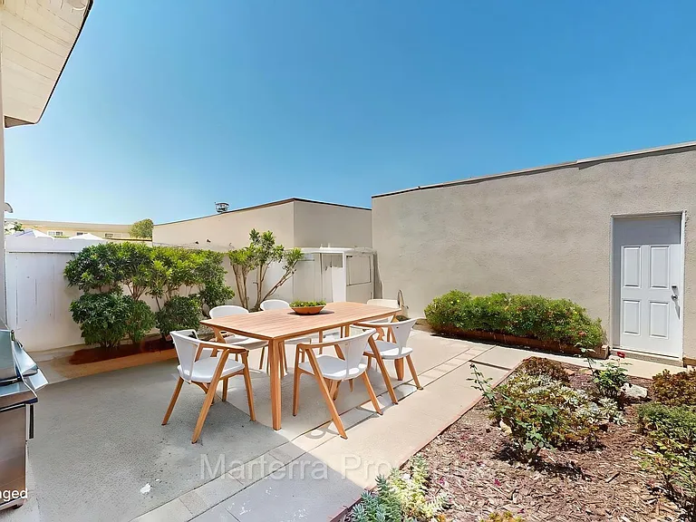 17755 La Rosa Ln — Photo 24