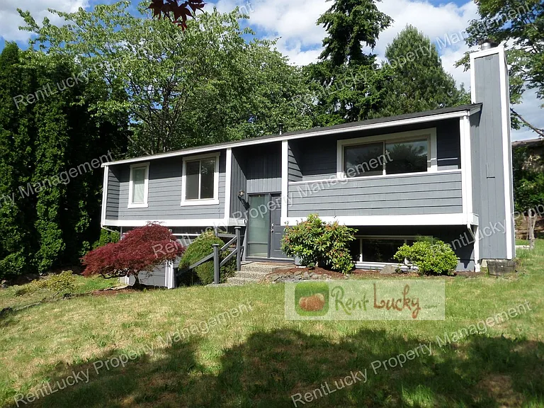 10720 157th Ave NE — Photo 2