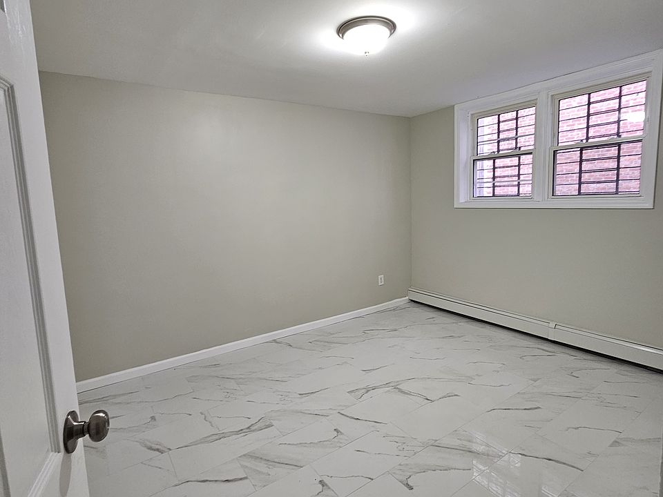 1st image of 48-50 Carteret St #5