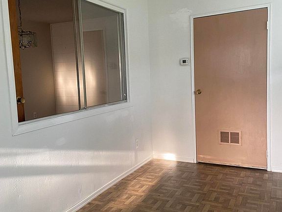 3rd image of 3 Hemlock Street