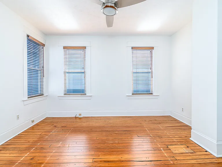 483 Stanley Ave — Photo 15