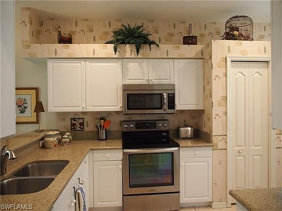 4th image of 9838 Diamond Head Ln