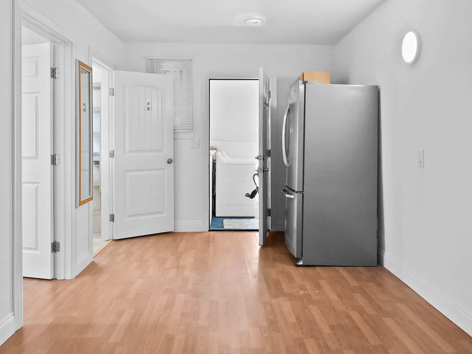4 bed, 1000 sqft, $6,450 — Photo 3