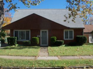 4239 Crescent Dr, Niagara Falls, NY