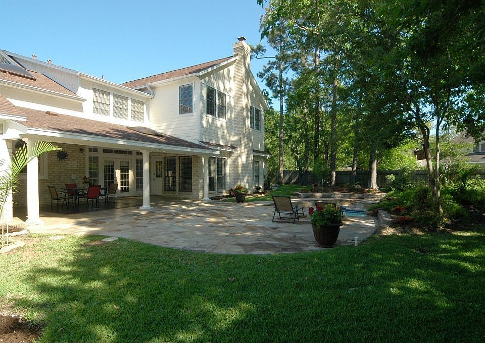 1st image of 15018 Lakewood Forest Dr