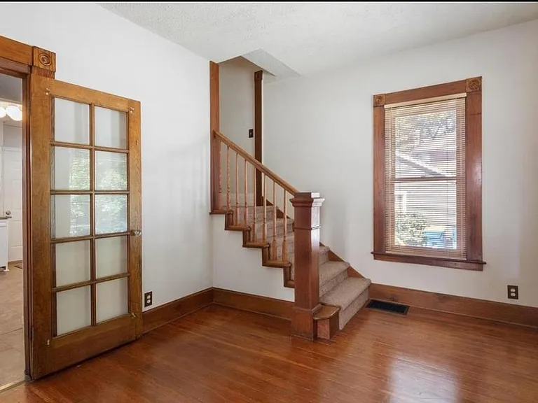 956 Hale Ave — Photo 3