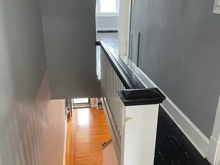 4220 Hartel Ave — Photo 9