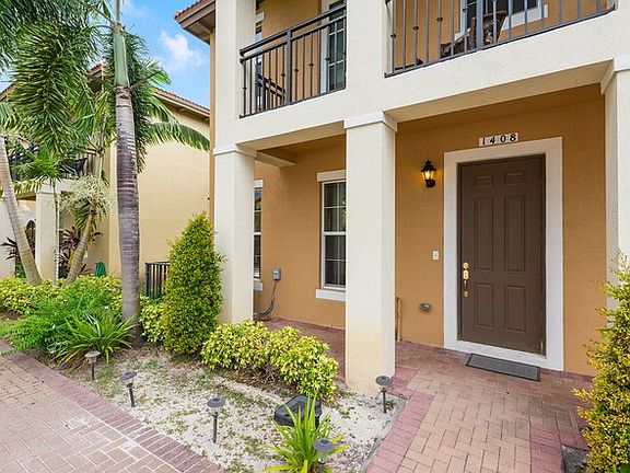 1408 SW 147 Avenue, Pembroke Pines, FL 33027