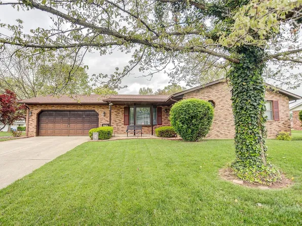 118 Elvira Dr, Smithton, IL 62285