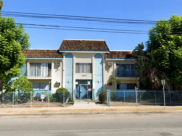 Nordhoff St - 15537
