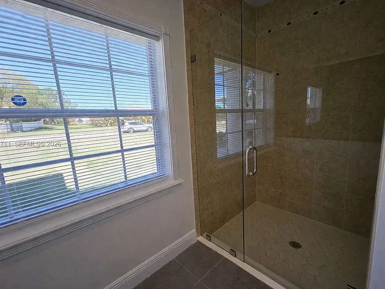 1440 Graham Cir — Photo 16