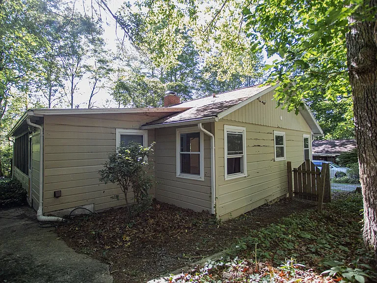 42 Blue Ridge Assembly Dr — Photo 4