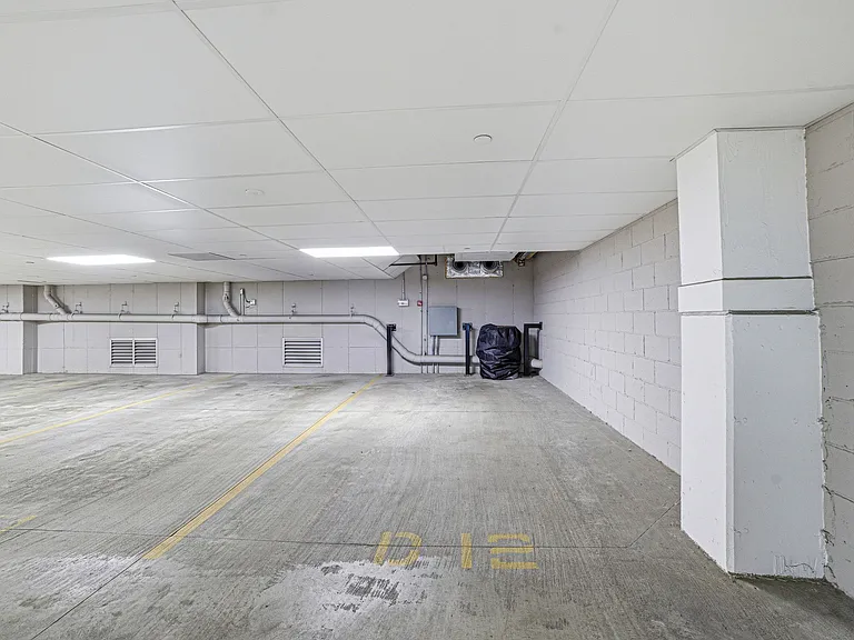 320 Middlesex Ave #D208 — Photo 56