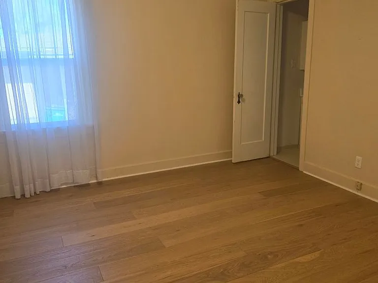 70 Pine St — Photo 12