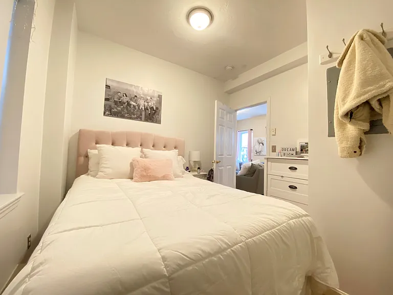 38 Charter St #3 — Photo 13
