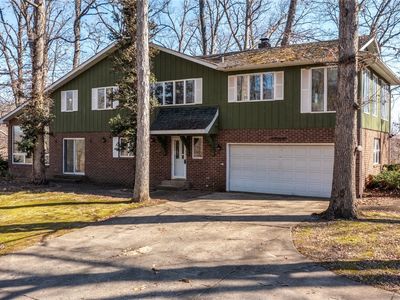 2 Woodbird Dr, Effingham, IL, 62401