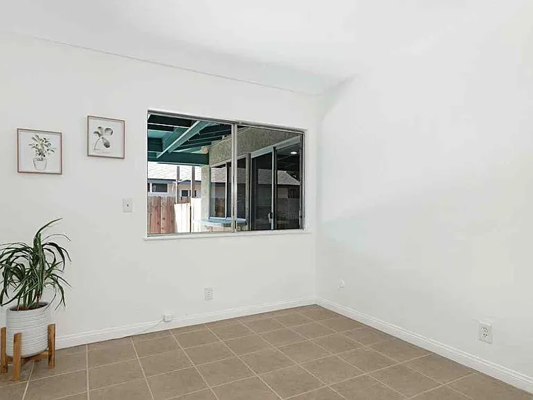 710 Hillward St #2 — Photo 21