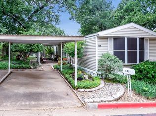 631 Autumn Leaves Trl #77, Irving, TX 75060