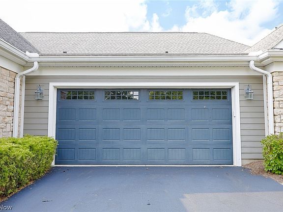 3rd image of 171 Briar Wood Dr