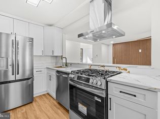 2103 Walsh View Ter APT 102, Silver Spring, MD 20902