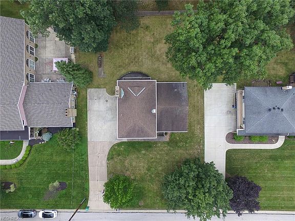 5th image of 1190 Simich Dr