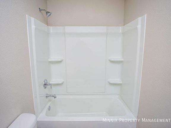 5th image of 407 E 21st St #A
