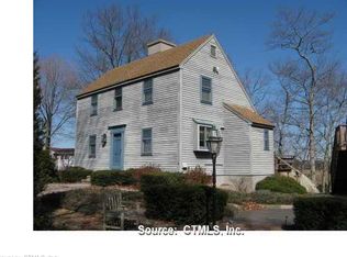 4 Shore Grove Rd, Clinton, CT 06413