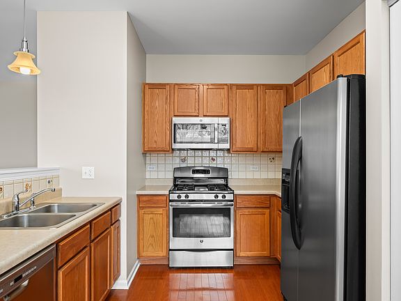 5th image of 1340 W Black Wolf Rd #0