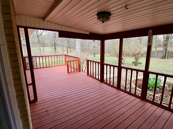 5th image of 162 Highland Heights Ave