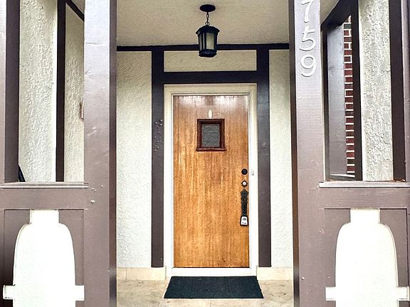 2nd image of 11759 Palatine Ave N