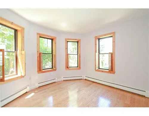 12 Prince St Photo 1
