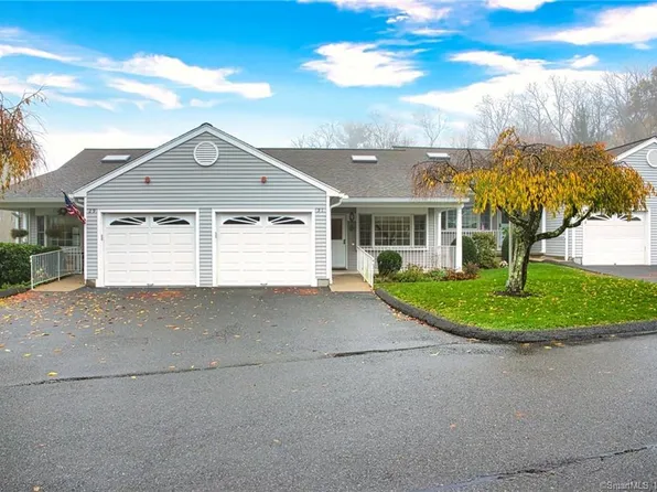 31 Highland Drive, Monroe, CT 06468