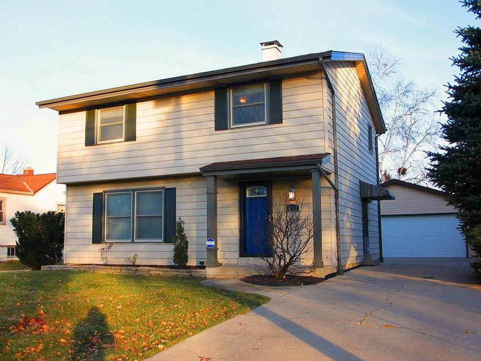 2nd image of 6016 N 113th St