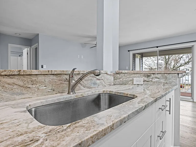 1009 Autumn Woods Ln #109 — Photo 7