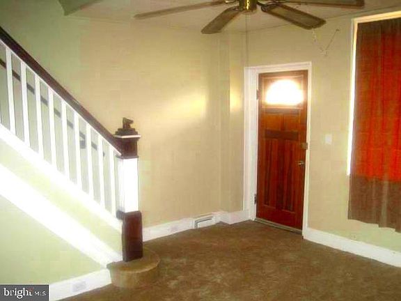 5th image of 2822 Waterview Ave