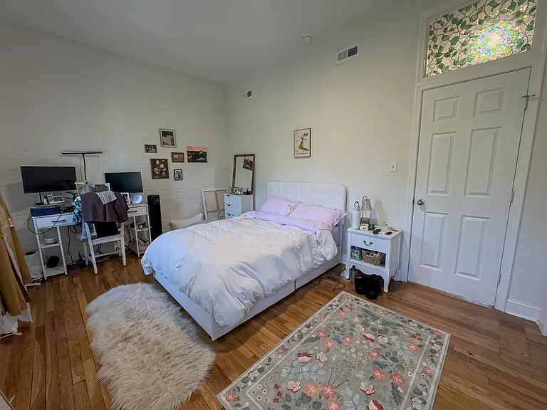1934 Green St #3 — Photo 18
