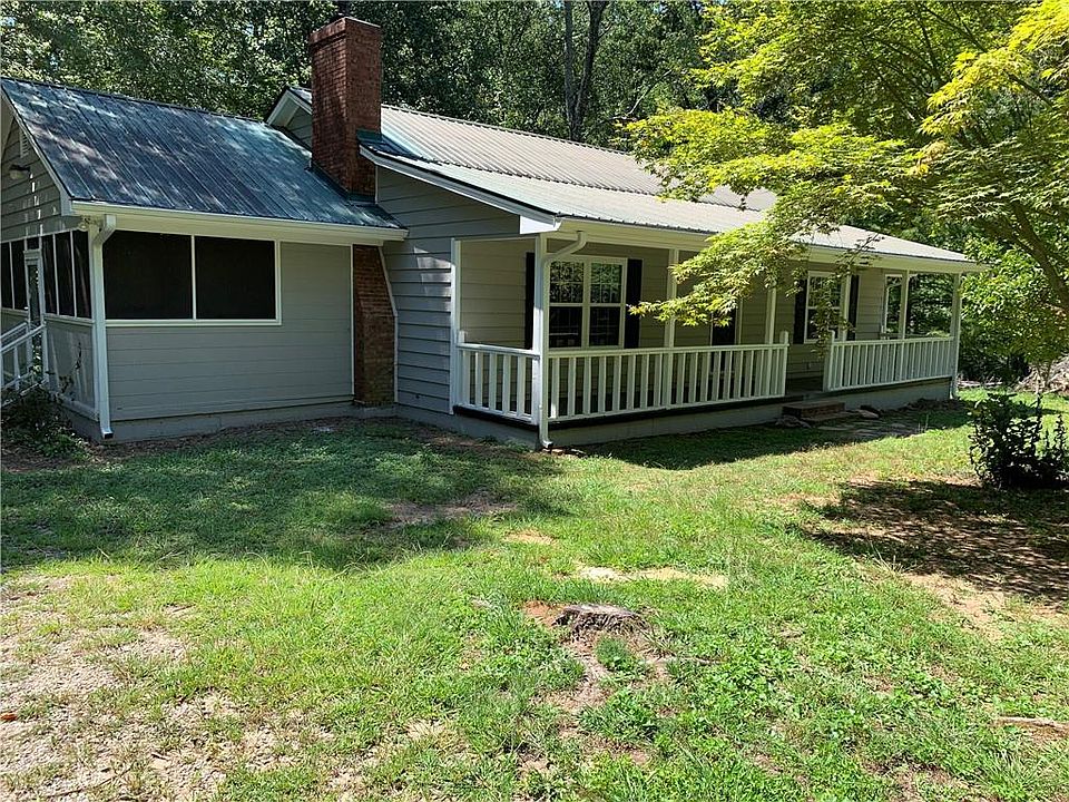 1st image of 106 Vickie Dr E