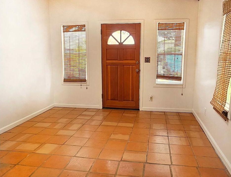 1st image of 4161 La Salle Ave