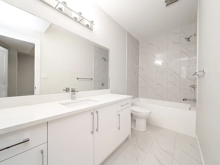 106 Penn Pl #B — Photo 11