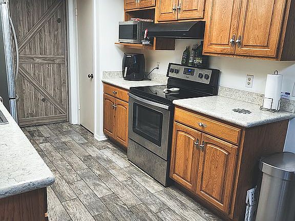 5th image of 3748 Silver Maple Ct