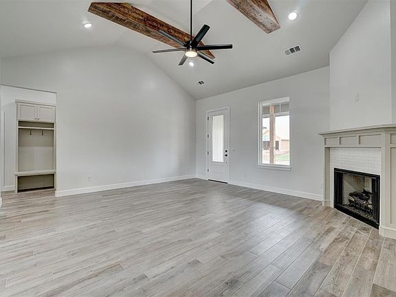 4th image of 3025 Hollow Crest Ln