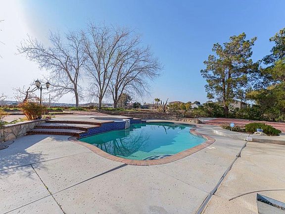 3rd image of 12880 Mar Vista Dr