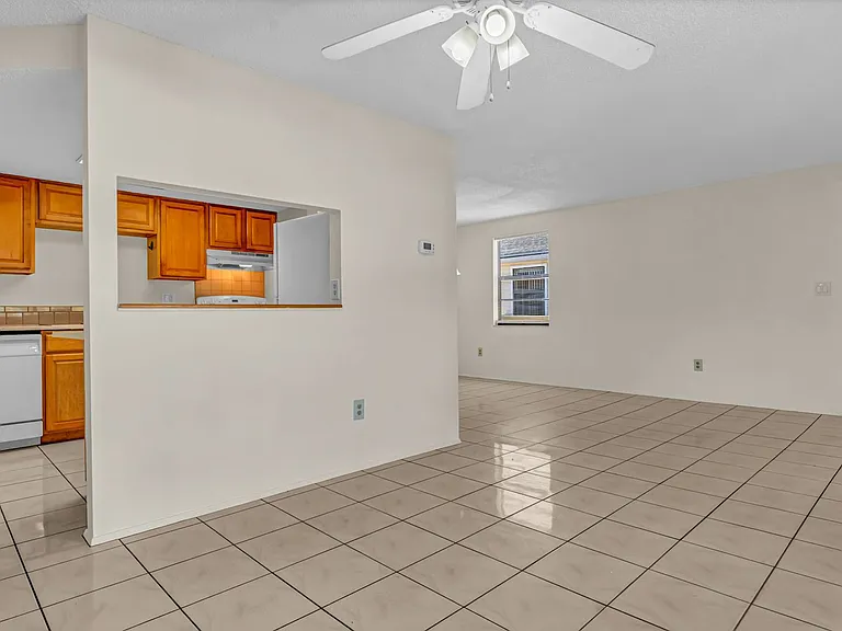 122 Loblolly Ct #C — Photo 6