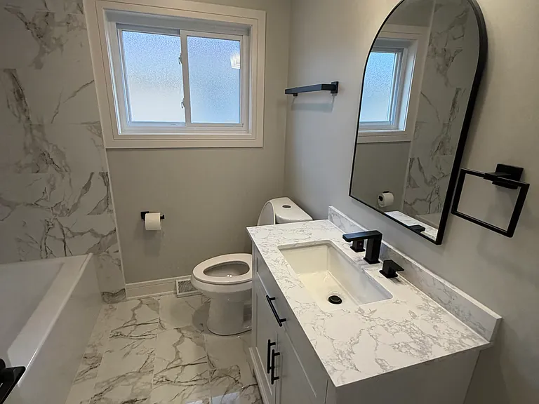 8804 S Fairfield Ave — Photo 2
