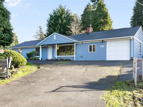 19504 3rd Avenue S, Des Moines, WA 98148